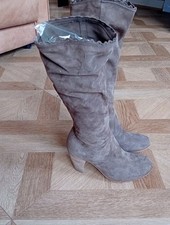 Vero Cuoio Italian  Suede Knee