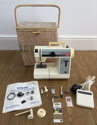 Singer model 324 - model, featherweight