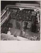 DE HAVILLAND VAMPIRE TRAINER COCKPIT FLIGHT CONTROLS 1950 MANUFACTURERS PHOTO 2