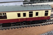 BACHMANN BR MK1 39-077? - E21106 - Corridor Brake Composite - MAROON&CREAM 