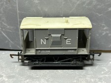 HORNBY OO GAUGE CATTLE WAGON /