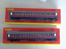2 x Hornby Gresley 3rd class