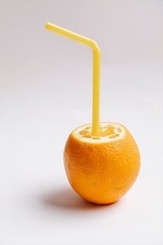 617905 Fresh Orange With Straw