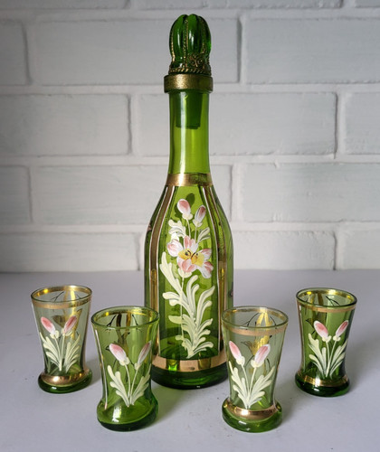 Small vintage green glass - small,
