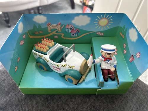 Corgi 69003 noddy toyland - toyland,