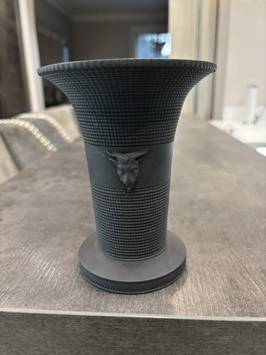 Wedgwood black basalt vase - black,