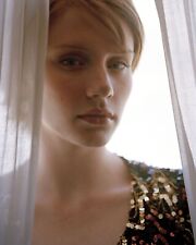 SEXY BRYCE DALLAS HOWARD 8x10