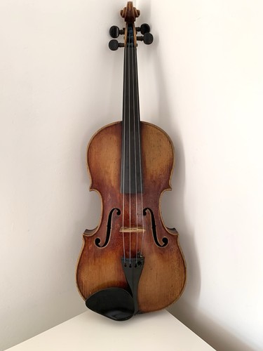 Good quality antique violin - good,