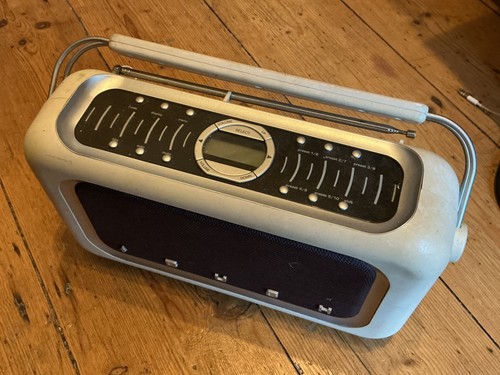 Bush tr2003dab portable - tr2003dab,