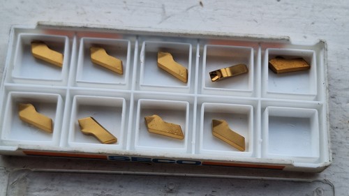 Seco carbide parting inserts - 9,