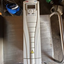 ABB ACH550-01-05A4 Inverter Drive, 11kw 23A 3Phase 0-500Hz out IP21