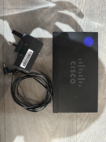 Cisco sf110d port - 8-port, 10/100
