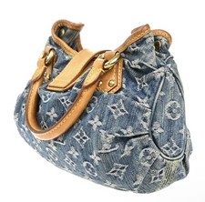 LOUIS VUITTON Logo Pleaty Hand