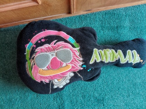 Animal muppet guitar shaped - guitar,