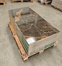 Black & Gold Marble Effect