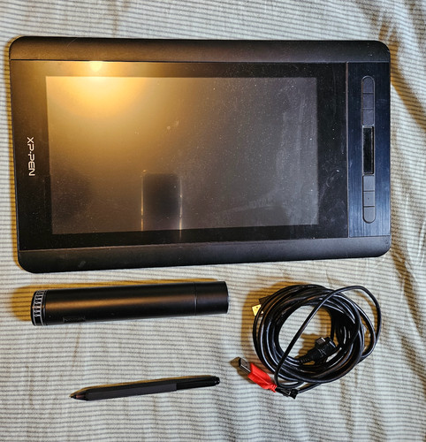 Pen artist with cable - artist,