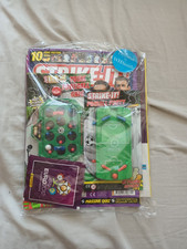 Panini Strike it magazine with