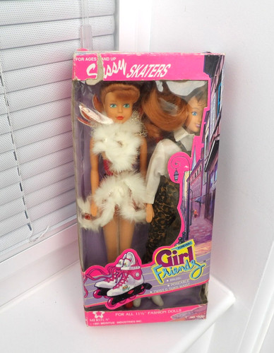 Sassy skater dolls - skater,