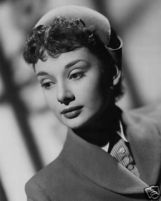 Audrey hepburn 8x10 - *, movie