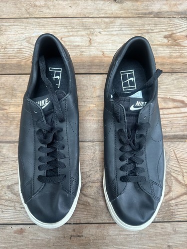 Nike tennis classic mens