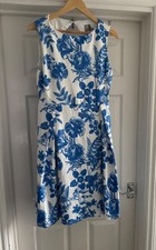 Ladies Size 16 White/Blue Mix