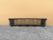 MITSUBISHI L200 2016-2019 FRONT BUMPER LOWER GRILLE GRILL GENUINE