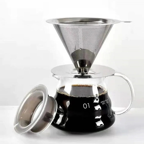 Pour over coffee - pour, filter
