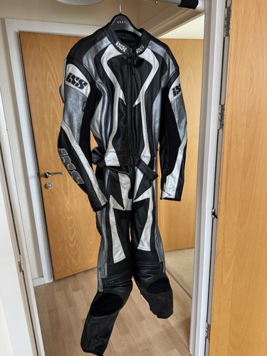 Ixs motorbike piece leathers - 2,
