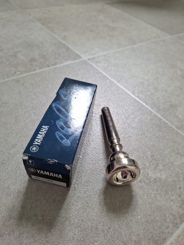 Yamaha 17b4 trumpet mouthpiece - 17b4,