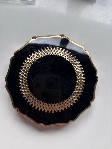Stratton vintage powder mirror - stratton,