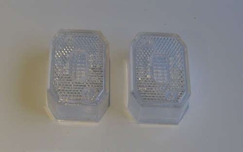 Side marker light lenses - side,
