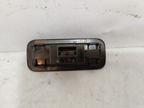 M218 5132 100 - button, infiniti