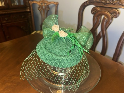 Emerald green fascinator - emerald,