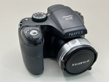 Fujifilm FinePix S5700 Compact
