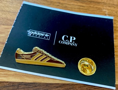Casuals ultras pin badges - badges,, a