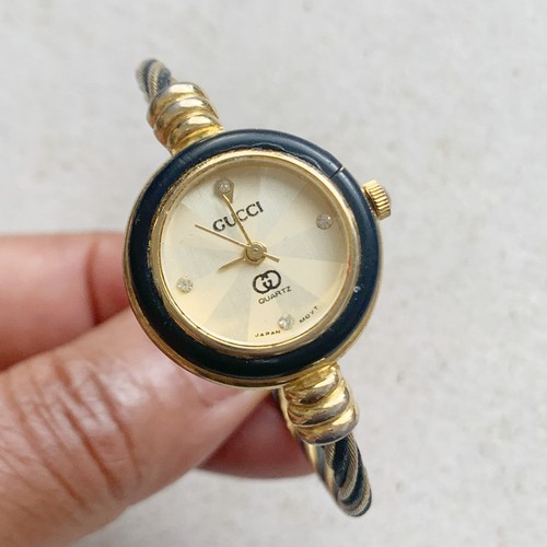 Vintage gucci quartz bangle - quartz,