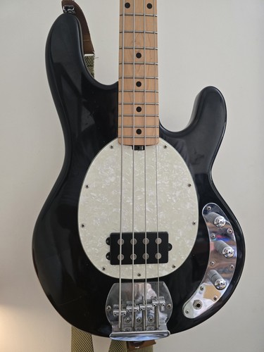Sterling music man sub - music,