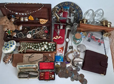 JOB LOT ANTIQUE/VINTAGE CURIOS & COLLECTABLES. MIXED LOT 