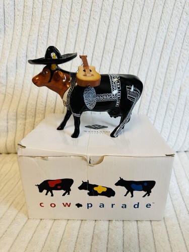 Vintage mooriachi cow parade - vintage,