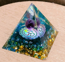 Stunning ORGONITE PYRAMID Amethyst Crystal Ohm Symbol REIKI, HEALING, ORGONE