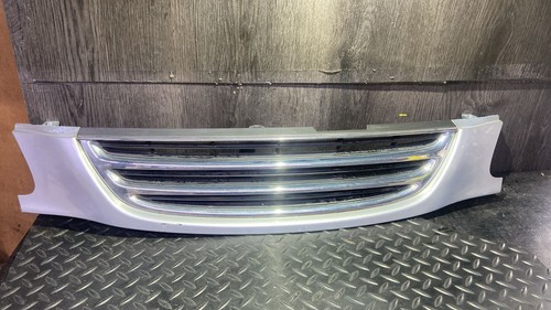 Toyota avensis front grille - front,