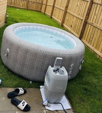 Lay-Z-Spa Honolulu AirJet 6 Person Hot Tub