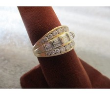 14K YELLOW GOLD ROUND BAGUETTE