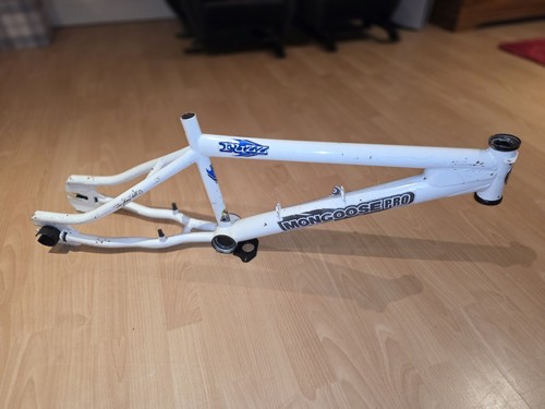 Mongoose fuzz 2000 bmx - 2000,