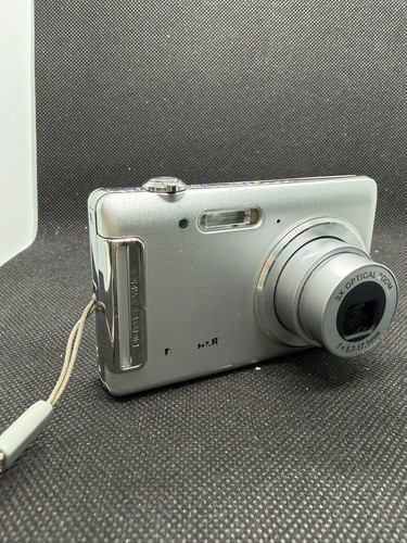 Traveler digital camera - traveler,