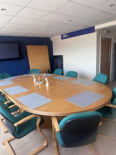Large seater conference - 10,
