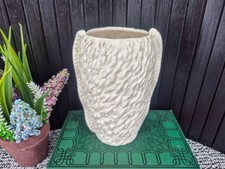 Vintage SylvaC White Leaf Posy