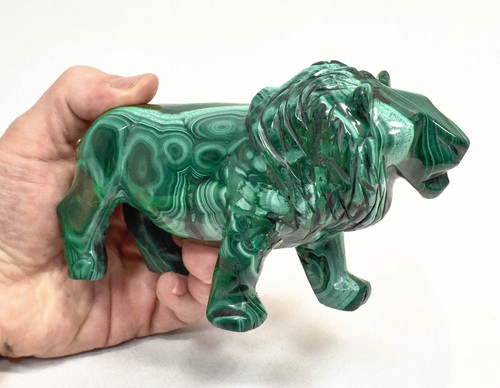 Polished malachite lion - 6.06",