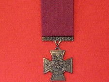 Full size victoria - size, cross
