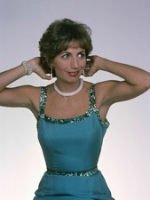 383583 Laverne and Shirley